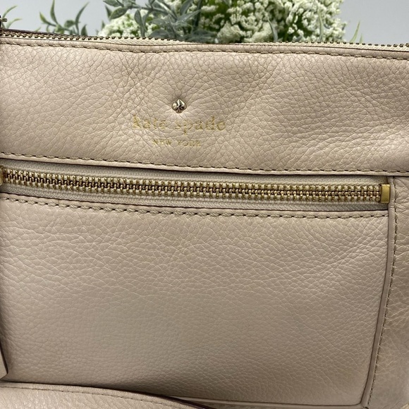 Kate Spade Beige Leather‎ Cobble Hill Ellen Crossbody bag WKRU5941 - Picture 2 of 14
